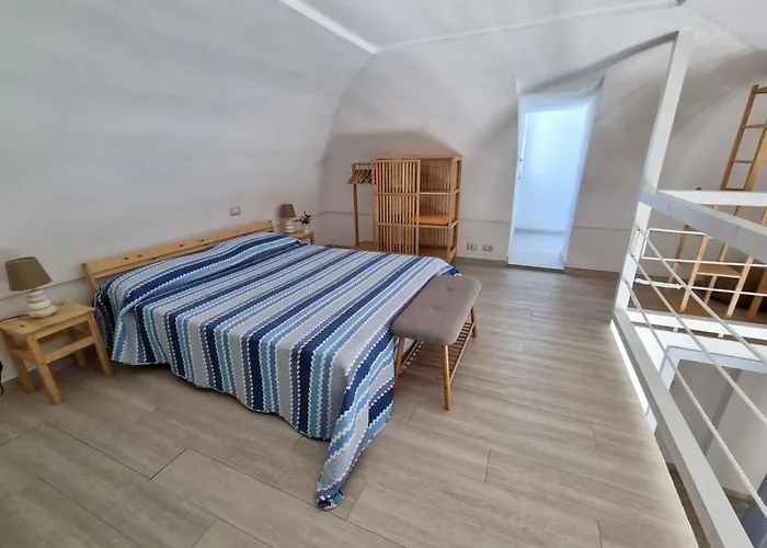 別荘 Maridea - Corso Umberto ポンツァ