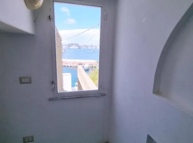 別荘 Maridea - Corso Umberto ポンツァ