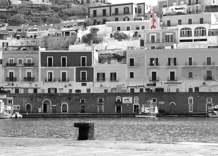 Maridea - Corso Umberto Ponza